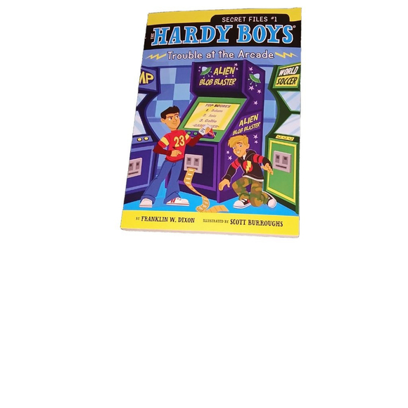 🛍 Hardy Boys Book, Secret Files #1, Trouble at the Arcade, Yellow, Boys - Picture 1 of 3